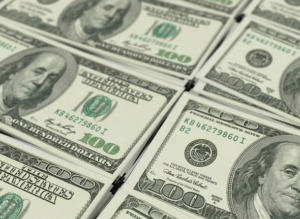 Lee más sobre el artículo DOLAR CIERRA AL MAYOREO A $19 PESOS