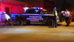 Lee más sobre el artículo DURANTE UN VELORIO EN URUAPAN MICHOACÁN, ASESINAN A 7 PERSONAS