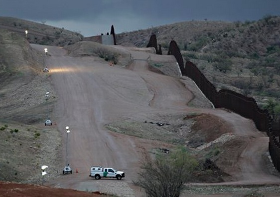 Lee más sobre el artículo 3,200 MILLONES SE HAN GASTADO EN LA CONSTRUCCIÓN DEL MURO FRONTERIZO EN EU