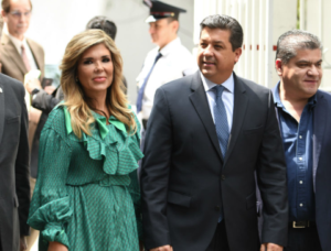 Lee más sobre el artículo ATENDER POBREZA Y BAJAR IMPUESTOS ACORDÓ AMLO