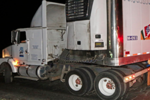 Lee más sobre el artículo EN AL MENOS 6 CIUDADES DEL  PAÍS CIRCULAN 12 TRÁILERS CON CADAVERES