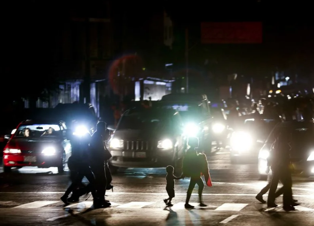 Lee más sobre el artículo GUAIDÓ PEDIRÁ DECLARAR ESTADO DE EMERGENCIA