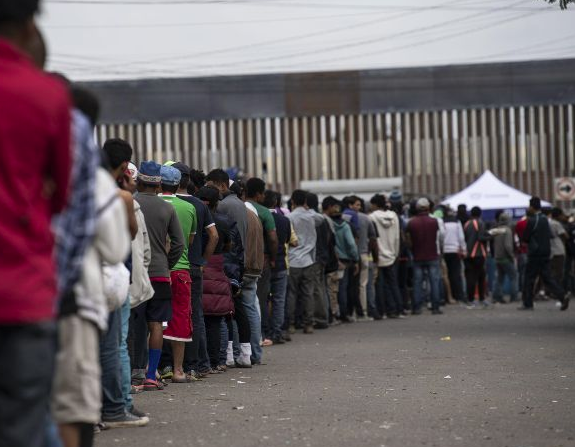 Lee más sobre el artículo TRUMP AMENAZA CON CERRAR LA FRONTERA