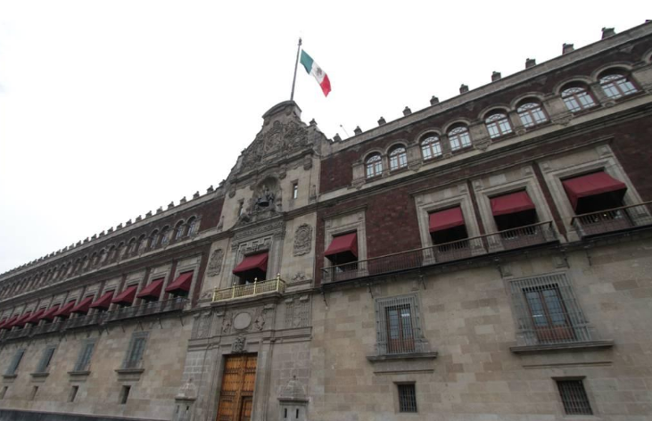 Lee más sobre el artículo HALLARON CÁMARA OCULTA EN PALACIO NACIONAL