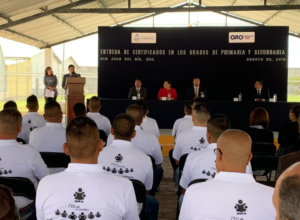 Lee más sobre el artículo TERMINAN ESTUDIOS INTERNOS DE CERESO