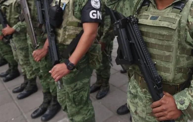 Lee más sobre el artículo 8 MUERTOS, TRAS EL ATAQUE DE CIVILES A GUARDIA NACIONAL