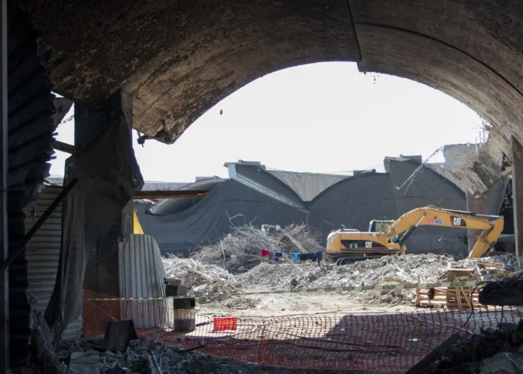 Lee más sobre el artículo DESPUÉS DEL INCENDIO EN EL MERCADO DE LA MERCED