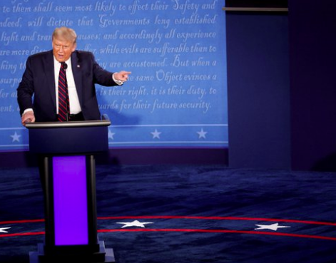 Lee más sobre el artículo PRESIDENTE DE EE.UU DONALD TRUMP DIÓ POSITIVO A COVID-19 , SE PONE EN RIESGO SUS FUTUROS DEBATES CON JOE BIDEN