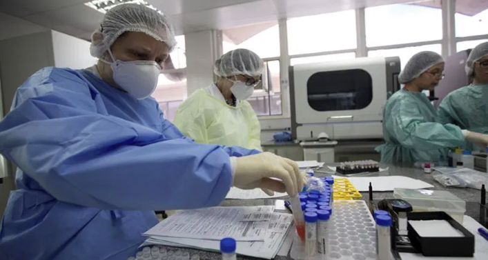 Lee más sobre el artículo SE REGISTRARON 304MIL NUEVOS CASOS DE COVID19 EN EL MUNDO