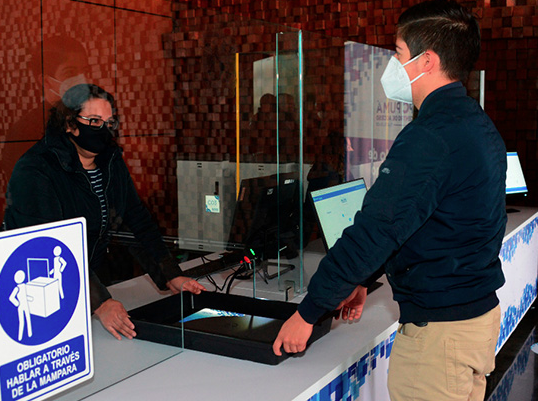 Lee más sobre el artículo MIL COMPUTADORAS SON PUESTAS A DISPOSICIÓN PARA LAS CLASES A LARGA DISTANCIA POR PARTE DE LA UNAM