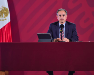 Lee más sobre el artículo LÓPEZ-GATELL EXPLICO QUE EN LOS PRÓXIMOS DÍAS COMENZARÁ LA PRIMERA FASE DEL PLAN DE VACUNACIÓN EN MÉXICO.