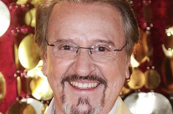 Lee más sobre el artículo BUSCAN A CARLOS VILLGRÁN “KIKO” PARA LANZARLO COMO CANDIDATO EN LAS ELECCIONES DEL 2021 EN QUERÉTARO