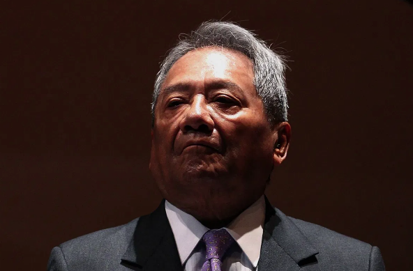 Lee más sobre el artículo MUERE EL MAESTRO ARMANDO MANZANERO POR COVID19