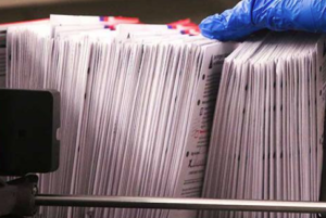 Lee más sobre el artículo LA PANDEMIA HA PROVOCADO EL  CIERRE DE 60 PERIÓDICOS EN EEUU