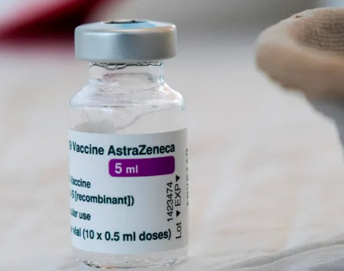 Lee más sobre el artículo SUSPENDEN EN FRANCIA EL USO DE LA VACUNA DE ASTRAZENECA TEMPORALMENTE