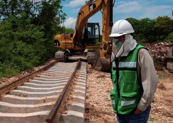 Lee más sobre el artículo RECURSOS ECONÓMICOS DEL TREN MAYA SE DESTINARÁN AL EJÉRCITO