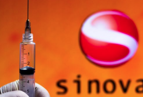 Lee más sobre el artículo RECIEN LLEGADAS 500MIL VACUNAS DE SINOVAC ESPERAN PODER SER USADAS YA QUE CARECEN DE CERTIFICACIÓN.