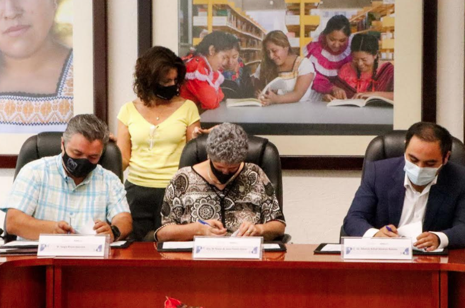 Lee más sobre el artículo CREARÁN CORREGIDORA Y UAQ FOTOTECA MUNICIPAL