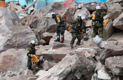 Lee más sobre el artículo ES POSIBLE DE UN NUEVO DERRUMBE EN EL CERRO DLE CHIQUIHUITE