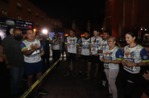 Lee más sobre el artículo MÁS DE 15 MIL PERSONAS DISFRUTAN EN FAMILIA LA CARRERA NOCTURNA