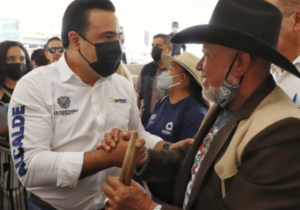 Lee más sobre el artículo NUESTRAS TRADICIONES HAY QUE PROTEGERLAS, PROMOVERLAS E IMPULSARLAS: LUIS NAVA