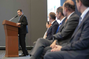 Lee más sobre el artículo INAUGURA GOBERNADOR FORO AMSDE – EMPRESAS GLOBALES EL BAJÍO Y SU MODELO DE DESARROLLO