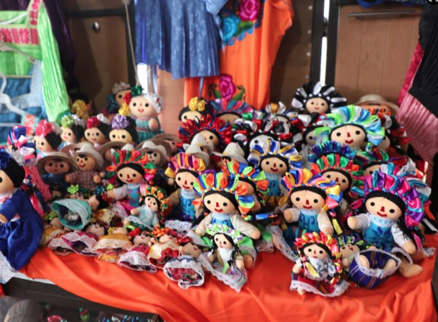 Lee más sobre el artículo MUNICIPIO DE QUERÉTARO REINAUGURA EL MERCADITO ARTESANAL CEDAI