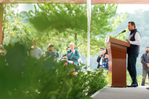 Lee más sobre el artículo ENCABEZA GOBERNADOR REFORESTACIÓN EN PARQUE NACIONAL LA BEATA