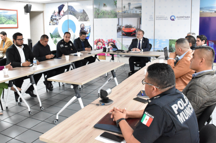 Lee más sobre el artículo SEDESU, POES Y MUNICIPIOS VIGILARÁN CUMPLIMIENTO DE LA VERIFICACIÓN VEHICULAR