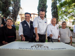 Lee más sobre el artículo PRESIDE GOBERNADOR CELEBRACIÓN DEL XVII ANIVERSARIO DE LA FEDERACIÓN DE UNIONES DE COMERCIANTES QUERETANOS EN PEQUEÑO