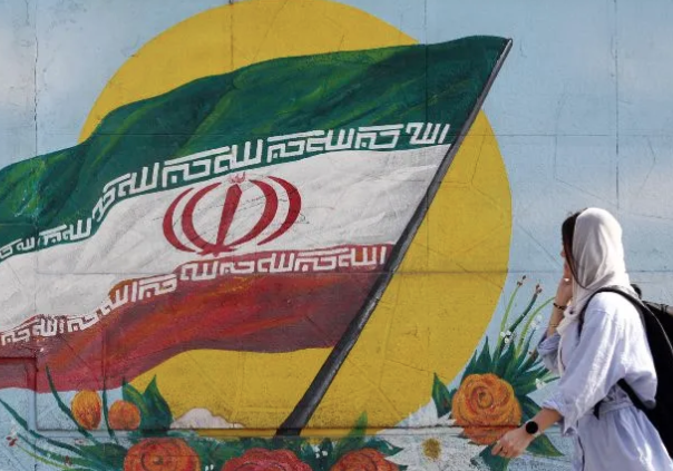 Lee más sobre el artículo EN IRÁN, ARRESTAN A UN GRAN NÚMERO DE MUJERES PERIODISTAS, DENUNCIA REPORTEROS SIN FRONTERA