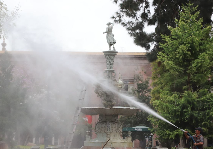 Lee más sobre el artículo MUNICIPIO DE QUERÉTARO MANTIENE ACCIONES EN FAVOR DEL CUIDADO DEL CENTRO HISTÓRICO