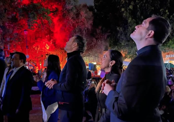 Lee más sobre el artículo ASISTE PRESIDENTA DEL CONGRESO LOCAL AL ENCENDIDO DEL TRADICIONAL ÁRBOL NAVIDEÑO Y NACIMIENTO MONUMENTAL EN EL JARDÍN DE LA CORREGIDORA