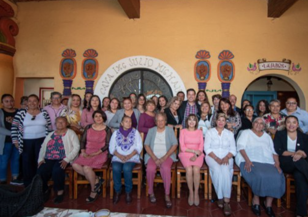 Lee más sobre el artículo MUNICIPIO DE EL MARQUÉS UNE LAZOS CON LA FUNDACIÓN 100 POR CIENTO QUERÉTARO AC