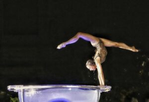 Lee más sobre el artículo CON “WALKING IN THE CLOUDS” INICIA EL FESTIVAL QUERÉTARO EXPERIMENTAL 2023