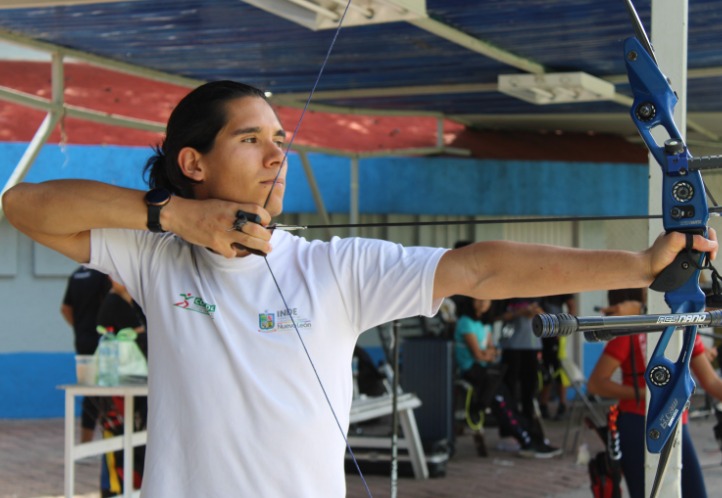 Lee más sobre el artículo JAVIER ROJAS CLASIFICA A JUEGOS CENTROAMERICANOS Y MUNDIAL EN TIRO CON ARCO.