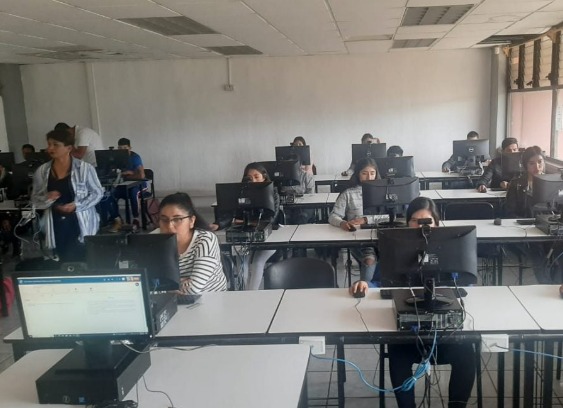 Lee más sobre el artículo LANZAN EXAMEN PARA MAYORES DE 18 AÑOS Y OBTENGAN CERTIFICADO DE BACHILLER