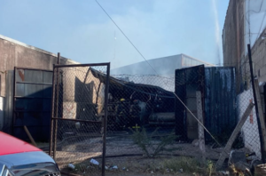 Lee más sobre el artículo DESALOJAN A 350 PERSONAS POR INCENDIO DE BODEGA EN ZONA INDUSTRIAL