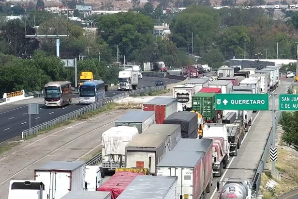 Lee más sobre el artículo PIDE COPARMEX QUERÉTARO CELERIDAD A LAS OBRAS EN LA 57 A LA FEDERACIÓN