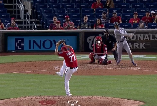 Lee más sobre el artículo PRIMER JUEGO DE 4 IMPARABLES PARA MEXICOAMERICANO ALAN TREJO EN MLB