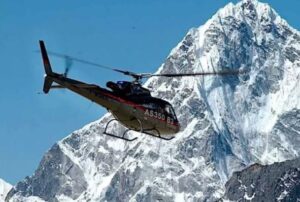 Lee más sobre el artículo MUEREN MEXICANOS AL ESTRELLARSE SU HELICÓPTERO CERCA DEL EVEREST