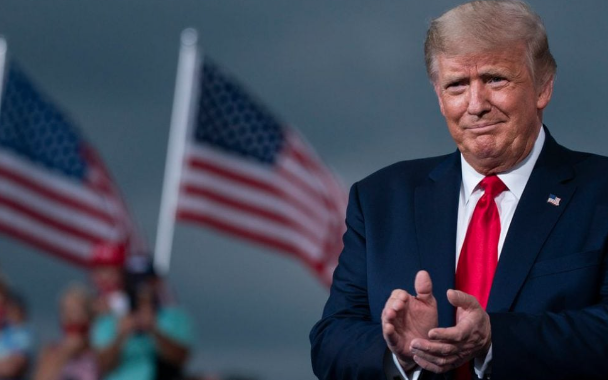 Lee más sobre el artículo TRUMP TENDRÁ QUE PAGAR UNA FIANZA DE 200 MIL DÓLARES