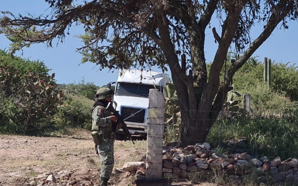 Lee más sobre el artículo ASEGURAN TOMA CLANDESTINA EN SJR