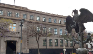 Lee más sobre el artículo AMLO BUSCA VENGANZA CON RECORTE PRESUPUESTAL AL PODER JUDICIAL: ANALISTA