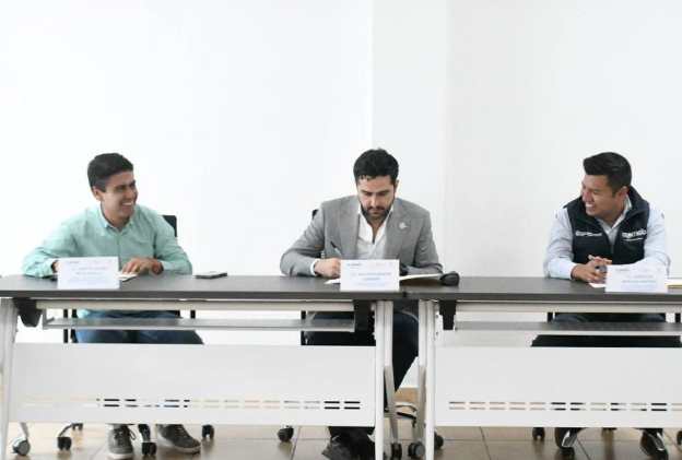 Lee más sobre el artículo PROMUEVE SEDESOQ VIVIENDA DIGNA PARA QUERETANOS CON REZAGO SOCIAL