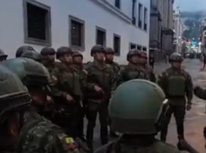 Lee más sobre el artículo Ecuador está luchando contra grupos terroristas, afirma Noboa