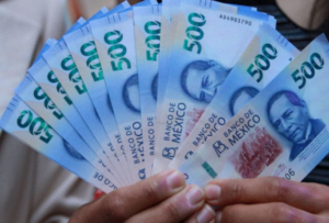 Lee más sobre el artículo Propone AMLO pensión de 16 mil pesos a mandos medios federales