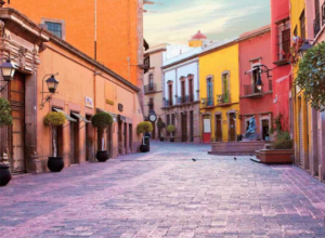 Lee más sobre el artículo Invierten 5 mdp en renovar adoquines del centro de Querétaro