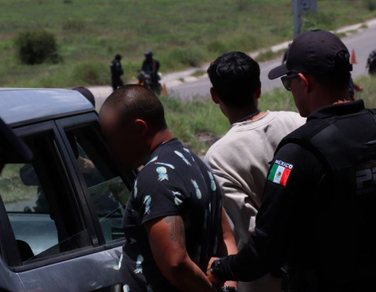 Lee más sobre el artículo Operativo de POES y SEDENA deja 22 detenidos en Santa Rosa Jáuregui