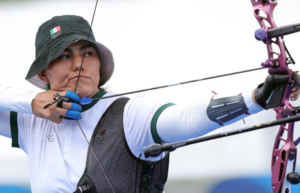 Lee más sobre el artículo Es quien recibió más apoyos para París: Conade regresa flecha a Valencia